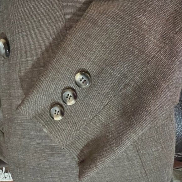Light brown Business suit - Picture 10 of 10
